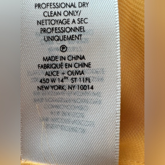 Alice + Olivia Gwenda Sleeveless Tie Neck Blouse Size Small - Picture 10 of 11